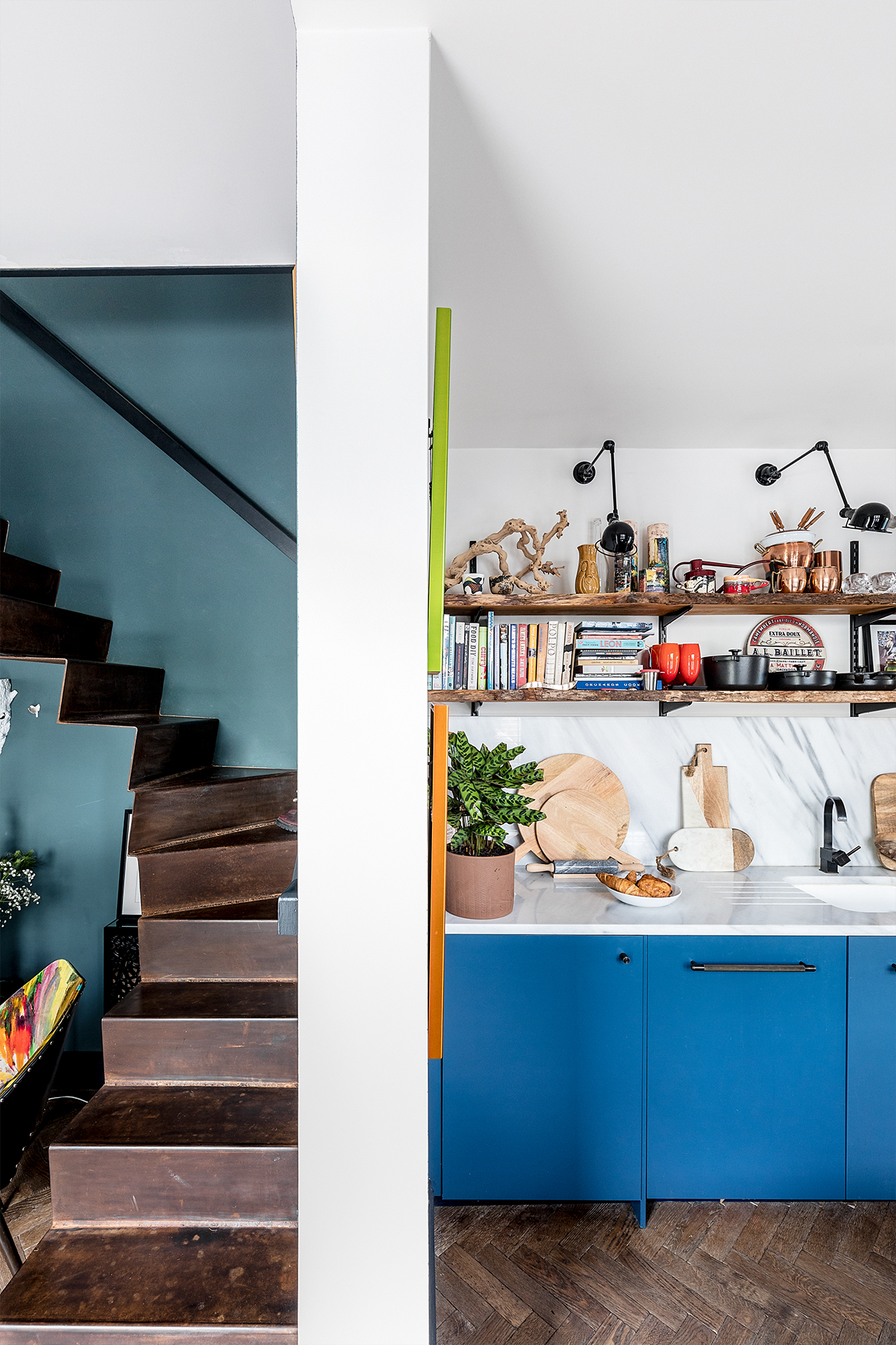 Brixton | Split View of Stairs & Kitchen | Angel O'Donnell