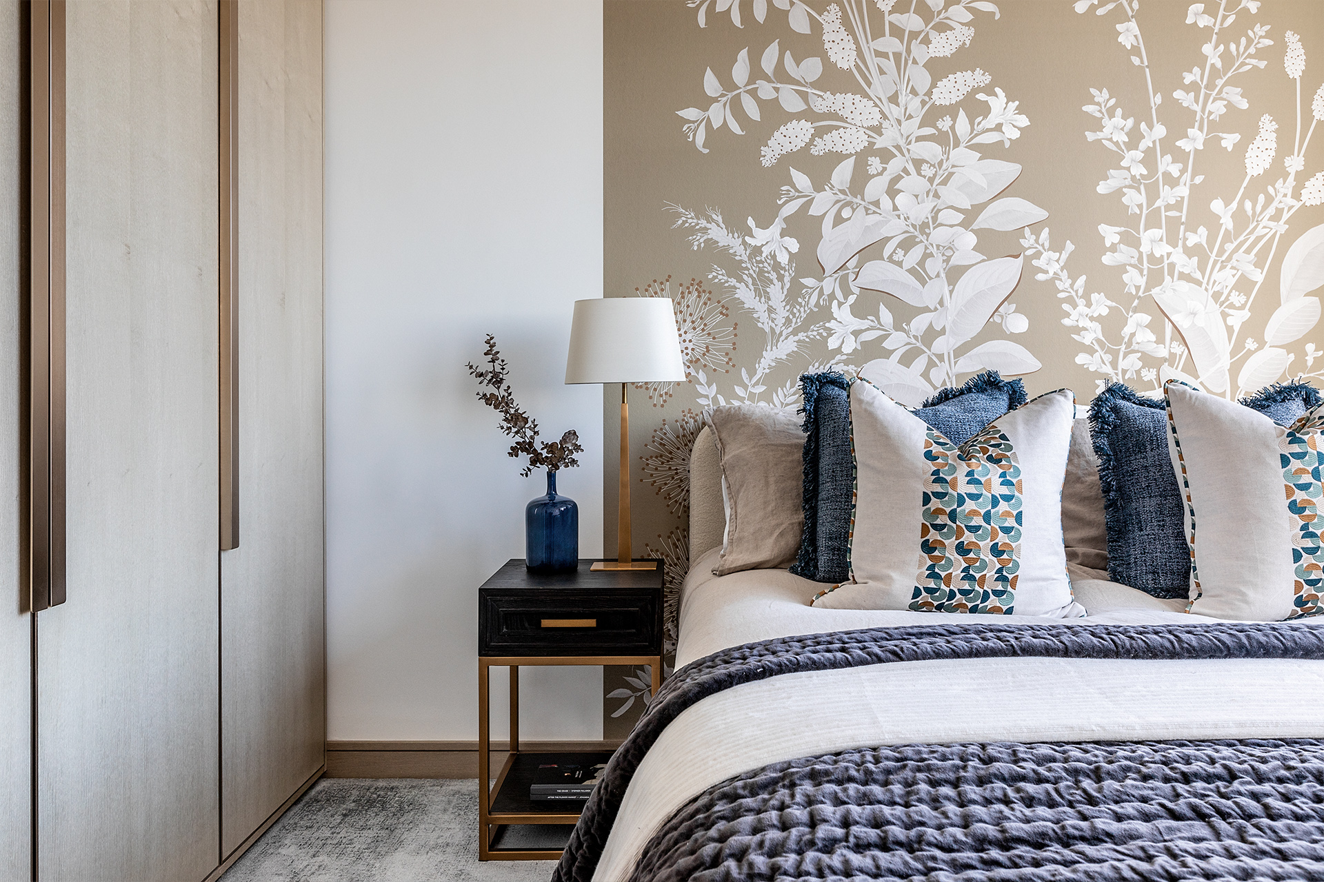 One St. John's Wood | Natural elements combine for a serene bedroom | Angel O'Donnell